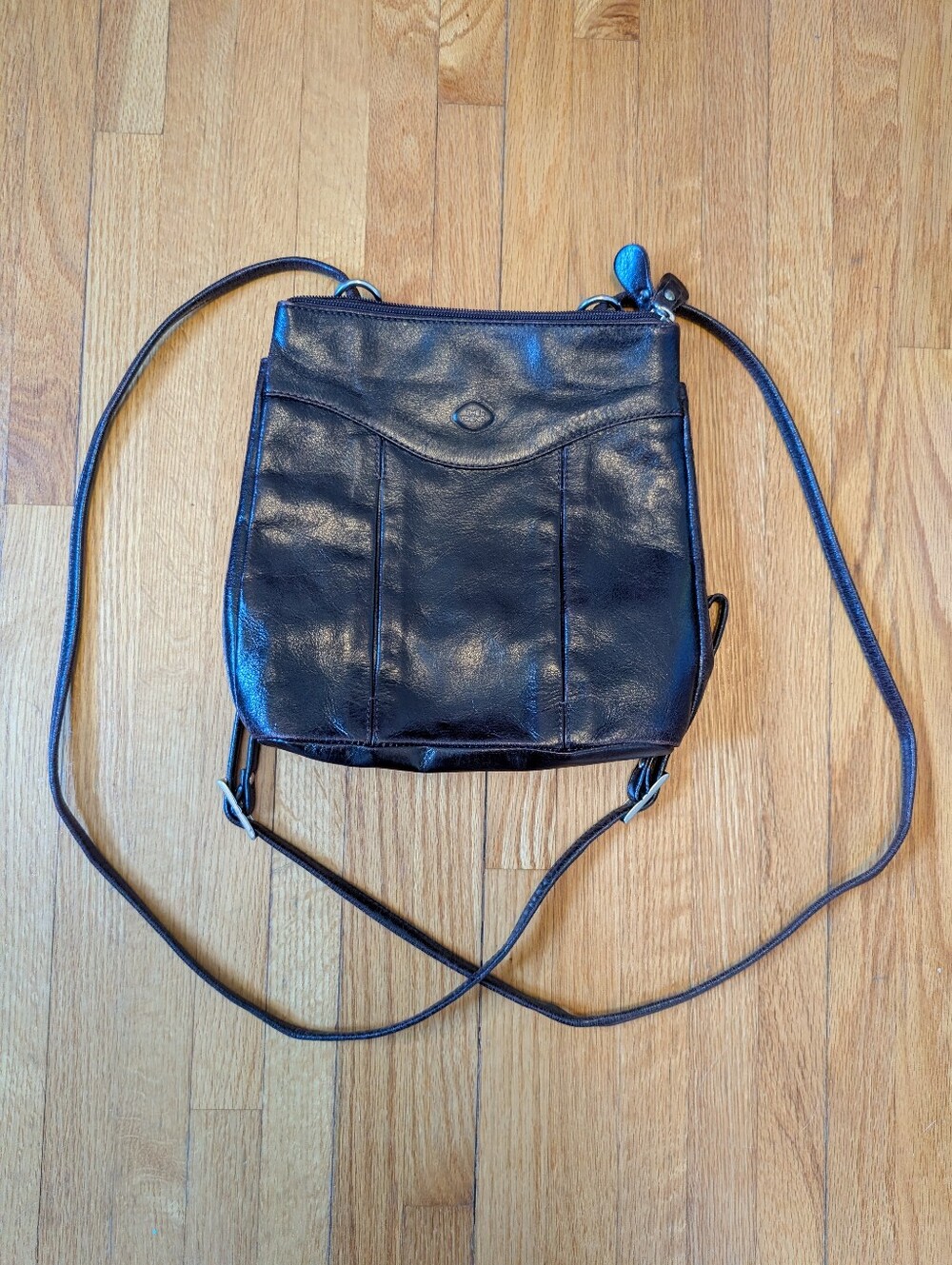 The Trend Italy Convertible Leather Crossbody Backpack Cognac